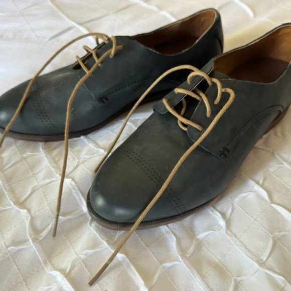 OluKai Shoes - NWOB OluKai Women's Size 7.5 Keawe Oxford Lace Up